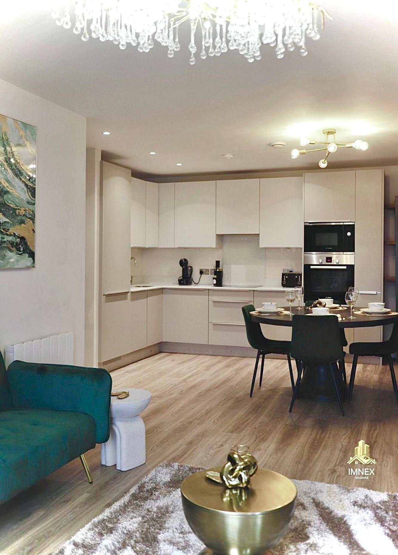 2Br Luxury Flat Belfast City Centre , Free Snacks & Free Netflix Bagian luar foto